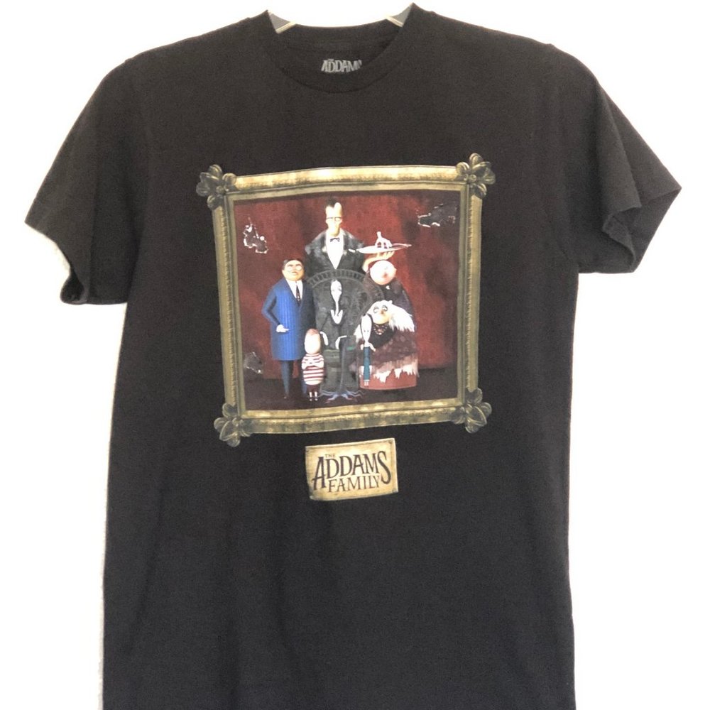 The Addams Family Movie From 2019 T-Shirt Black Unisex Graphic Print Size Med